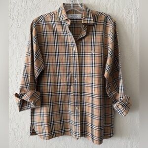 Burberrys of London Classic Check Button Up Shirt Size Medium 100% cotton